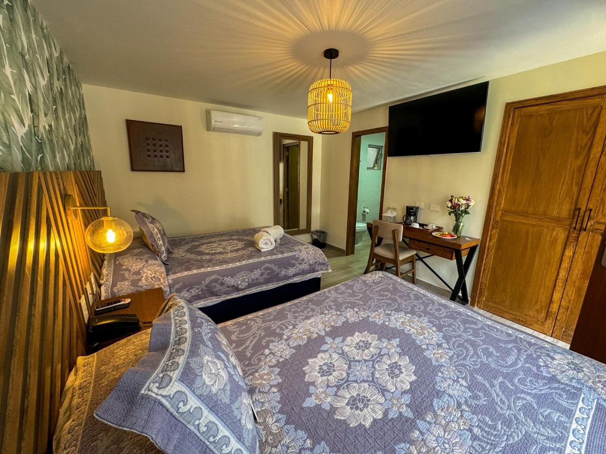 Hotel Isabel Guadalajara Eksteriør billede